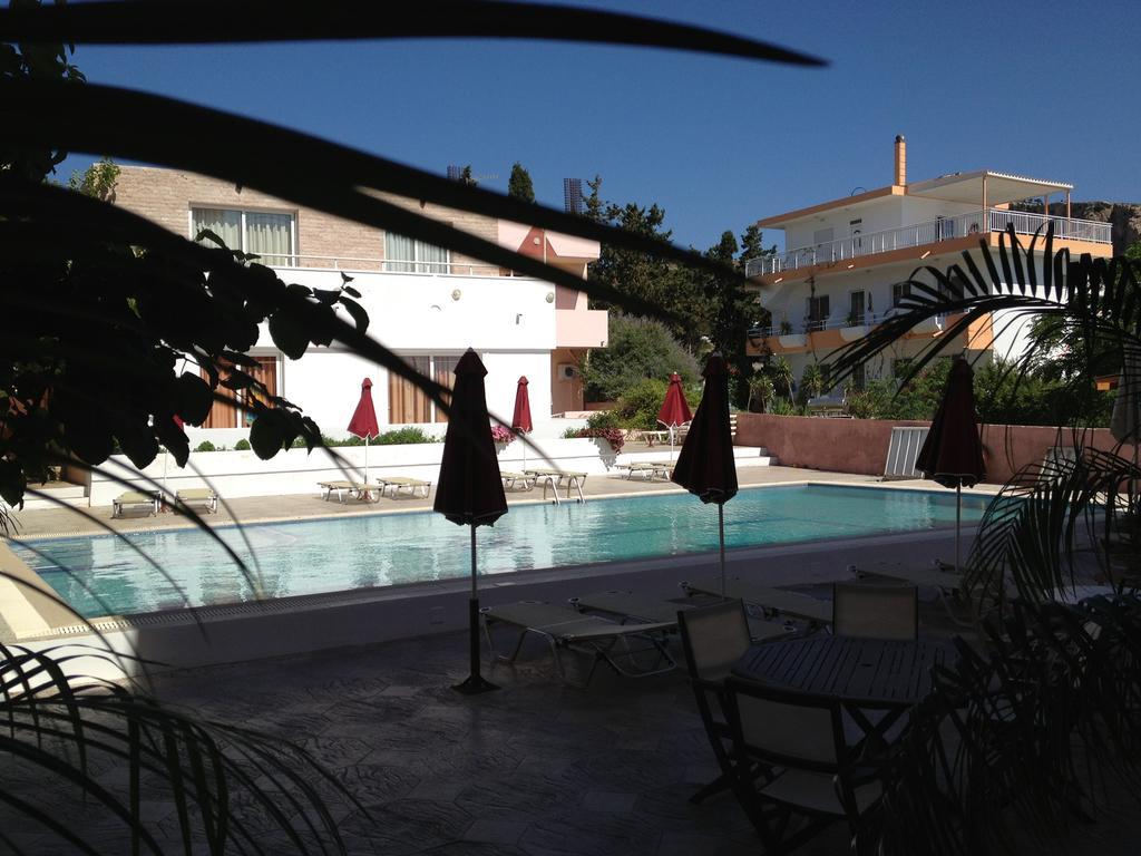Saint Konstantin Beach Apartments Stegna Buitenkant foto