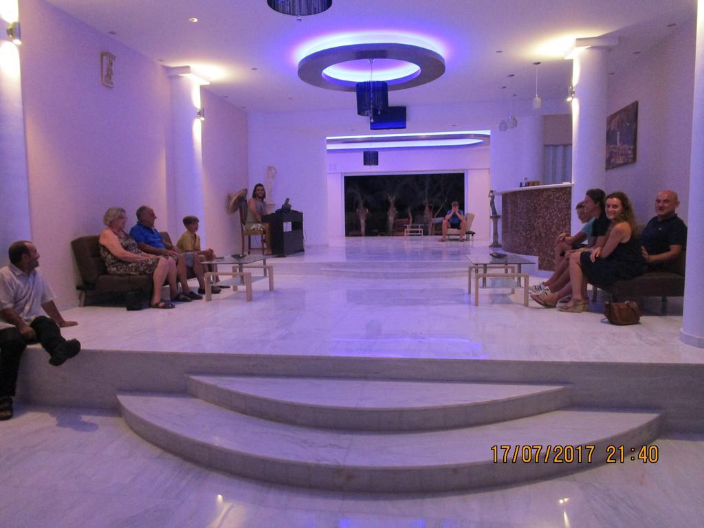 Saint Konstantin Beach Apartments Stegna Buitenkant foto
