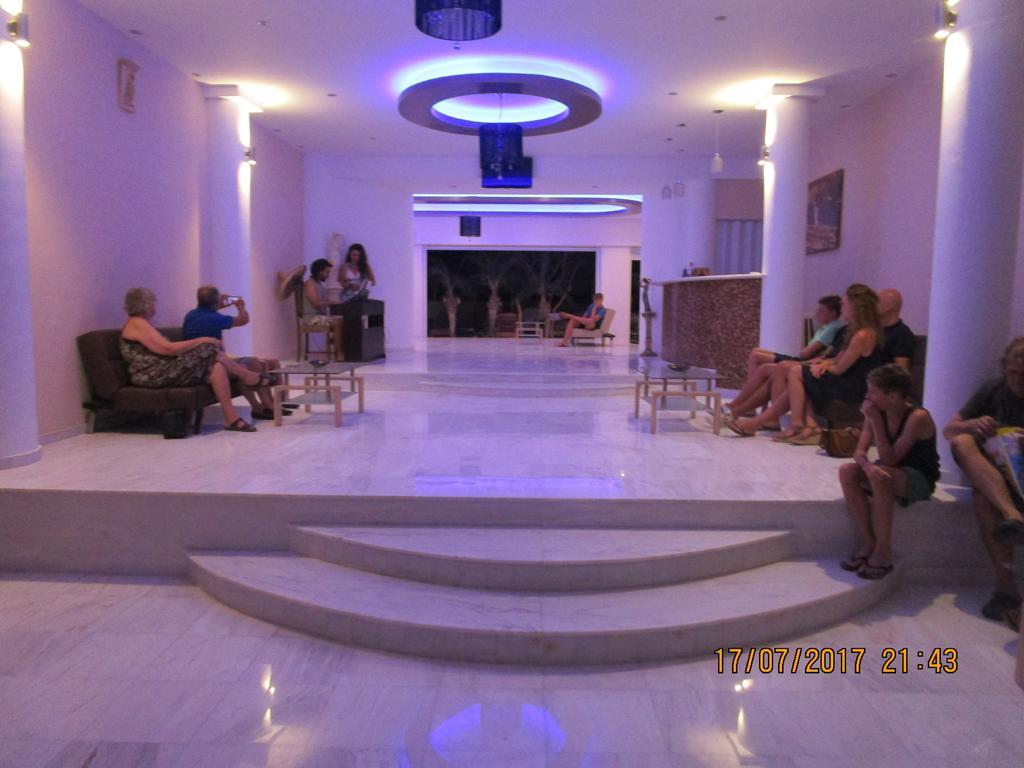 Saint Konstantin Beach Apartments Stegna Buitenkant foto